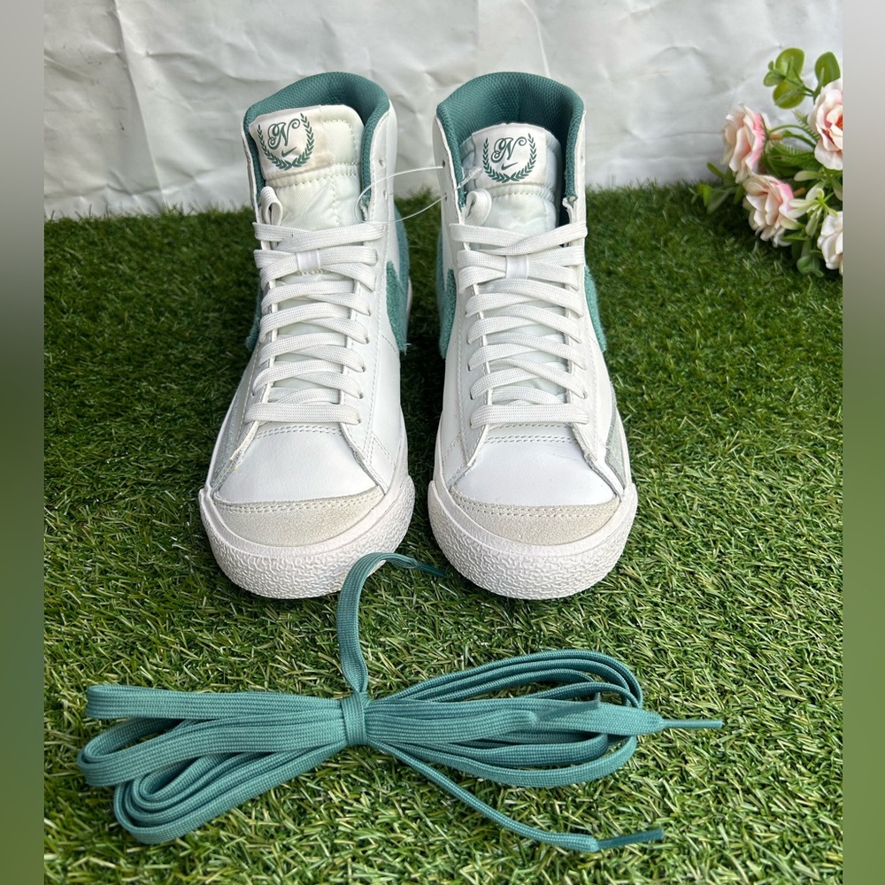 Nike Blazer Mid '77 Premium Resort and Sport Casual  Sneakers  Sz 4Y unisex NEW - Picture 12 of 17